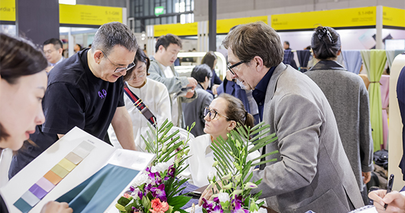 Business interaction at the fair