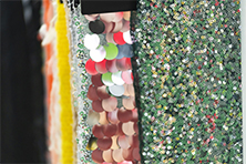 Apparel fabrics, yarns & fibres, and garments 